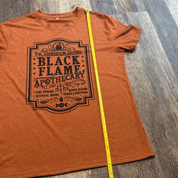 Black Flame Sanderson Sisters Graphic T Shirt Fall Hocus Pocus Women’s Medium - Picture 10 of 11